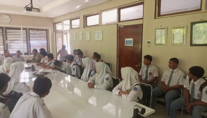 PT Timah Fasilitasi Praktik Kerja Lapangan Puluhan Pelajar SMK Negeri 1 Mentok