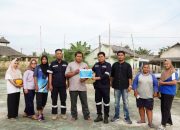 Dukung Peningkatkan Fasilitas Olahraga Masyarakat, PT Timah Serahkan Bantuan Perbaikan Lapangan Voli di Desa Rias
