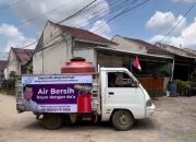 Fen Lie: Sinmung.. Rumah Kami Dilayani Air Bersih Gratis dari ‘Sepradik Basit Berbagi’
