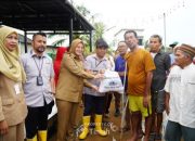 PT TIMAH Tbk Distribusikan Bantuan Pangan untuk Masyarakat Terdampak Banjir Rob di Kabupaten Bangka, Bangka Barat dan Kota Pangkalpinang