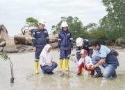 Edukasi Pelajar Soal Lingkungan, PT TIMAH Tbk Tanamkan Kepedulian Lewat Program Mangrove