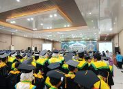 Hadir di Wisuda TPA, Prof Udin Tegaskan Anak Pintar Saja Tak Cukup, Akhlak Harus Jadi Pondasi