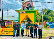PT TIMAH Dukung Pembangunan Gerbang Tanjak, Perkuat Identitas Budaya Melayu di Desa Sawang Laut 