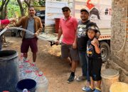 Kemarau di Parungpanjang, PSI Salurkan Air Bersih ke Warga